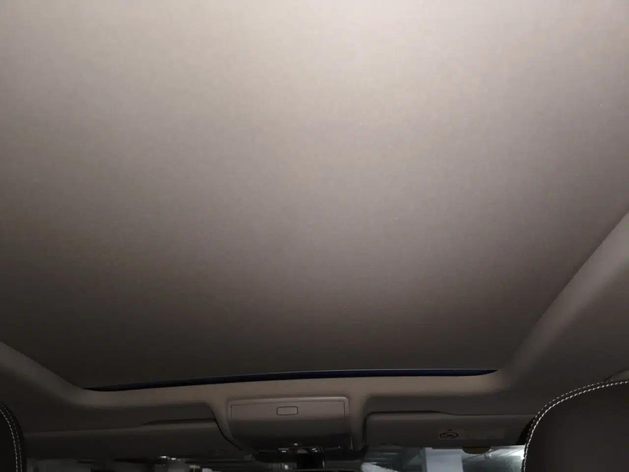Volkswagen Tiguan L 2022 330TSI Automatic Two-Wheel Drive R-Line Enhanced Edition — миниатюра 18