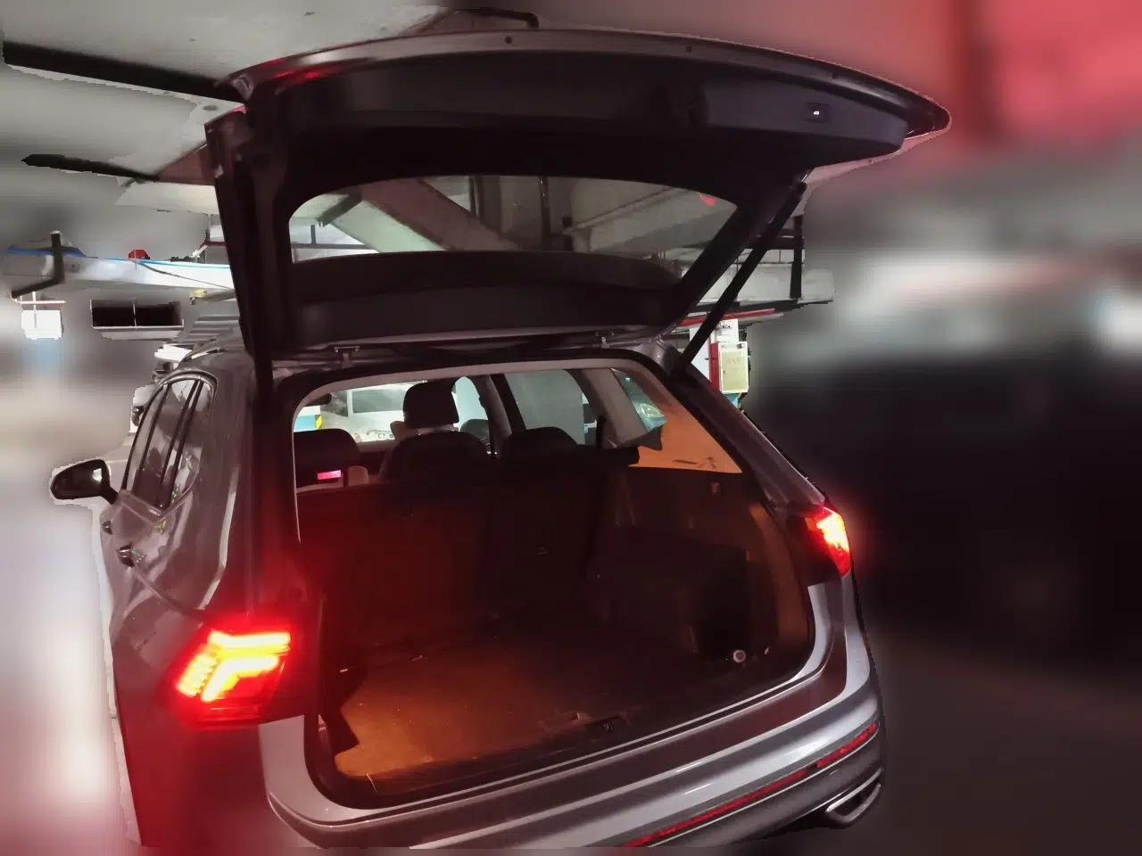 Volkswagen Tiguan L 2022 330TSI Automatic Two-Wheel Drive R-Line Enhanced Edition — миниатюра 19