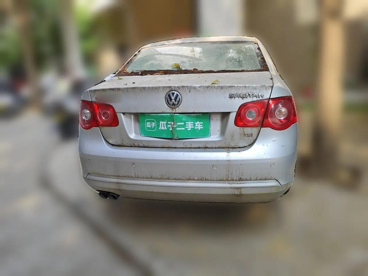 Volkswagen Sagitar 2011 1.4 TSI Manual Tech Model — миниатюра 5