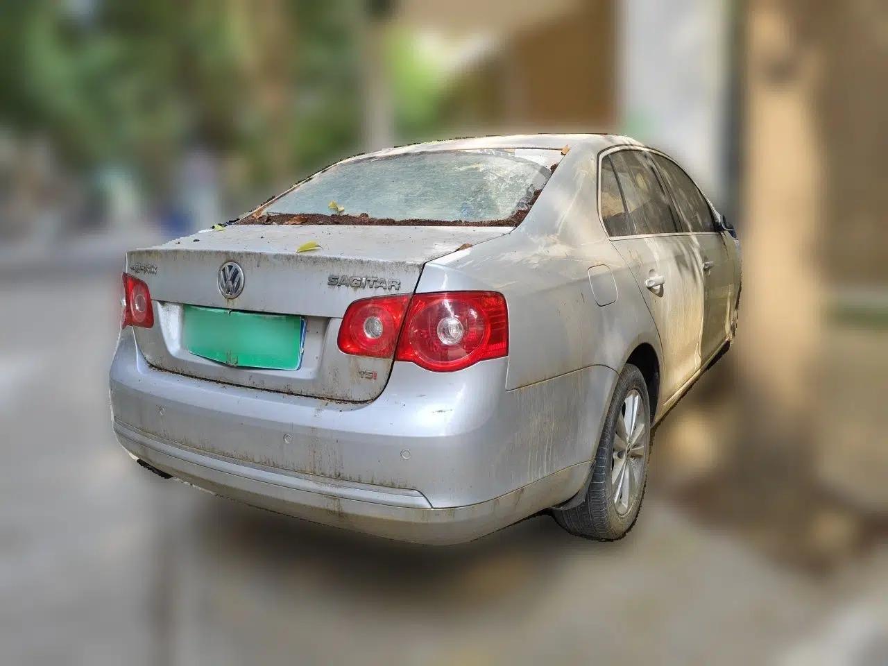 Volkswagen Sagitar 2011 1.4 TSI Manual Tech Model — миниатюра 6
