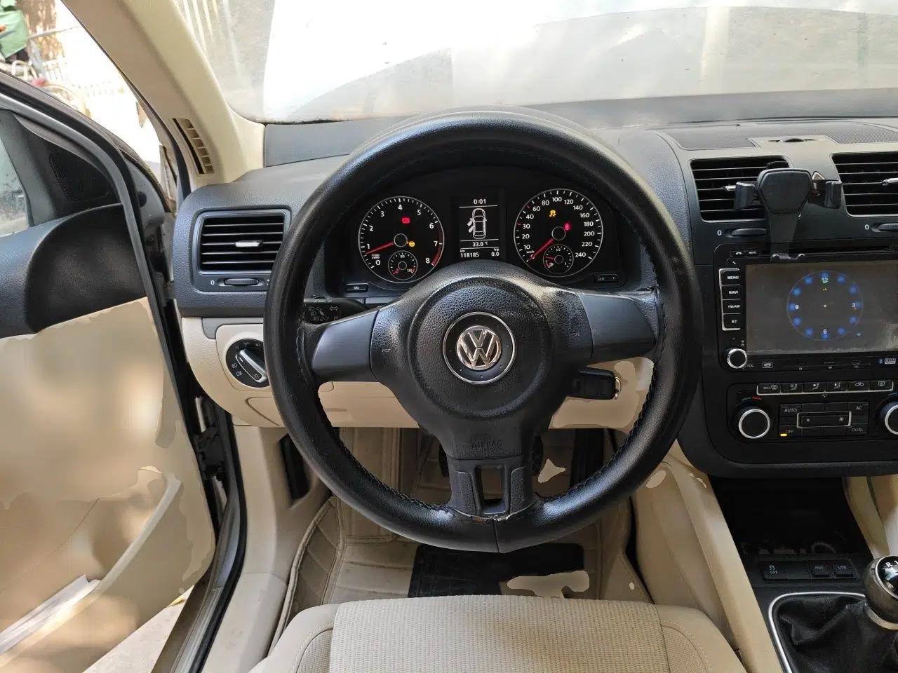 Volkswagen Sagitar 2011 1.4 TSI Manual Tech Model — миниатюра 10