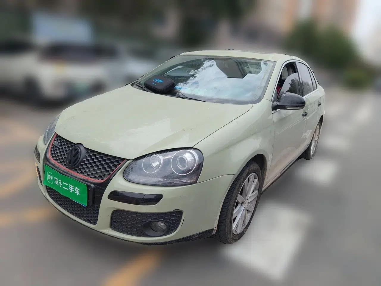 Volkswagen Sagitar 2011 1.8TSI Automatic Champion Edition — миниатюра 1