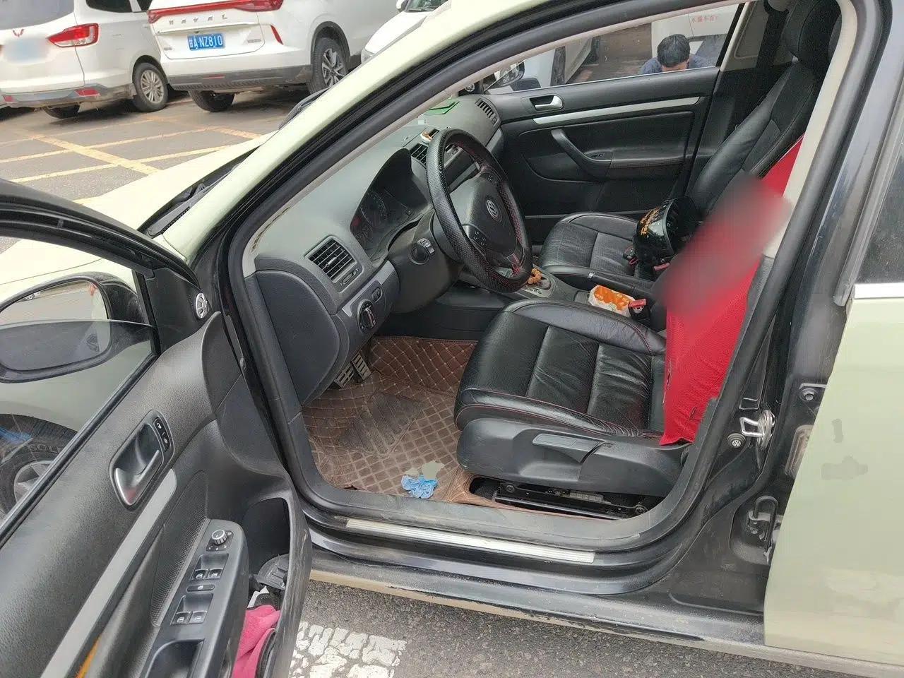 Volkswagen Sagitar 2011 1.8TSI Automatic Champion Edition — миниатюра 16