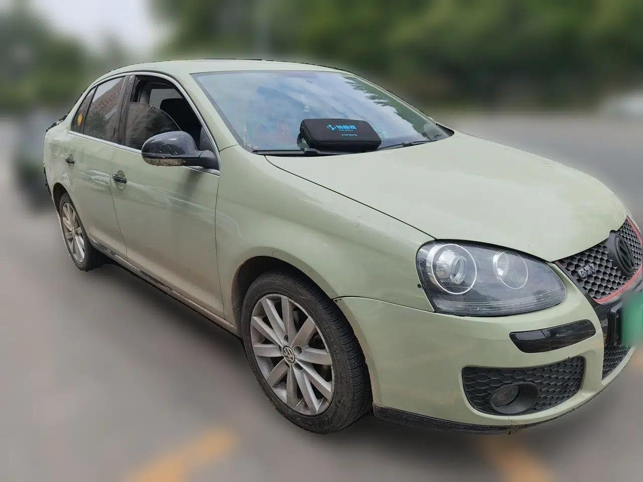 Volkswagen Sagitar 2011 1.8TSI Automatic Champion Edition — миниатюра 3
