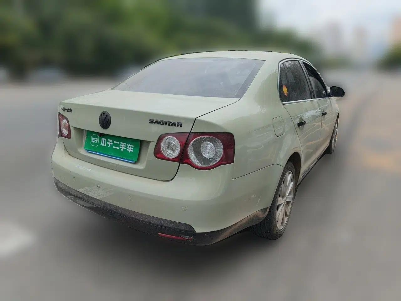 Volkswagen Sagitar 2011 1.8TSI Automatic Champion Edition — миниатюра 6