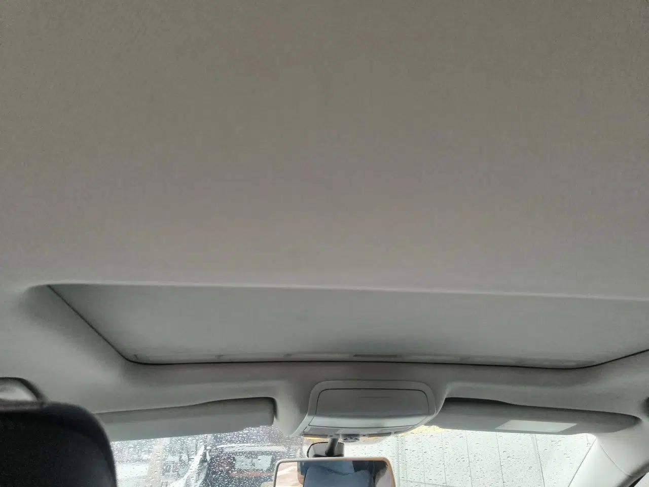 Volkswagen Sagitar 2015 230TSI Automatic Comfort Version — миниатюра 18