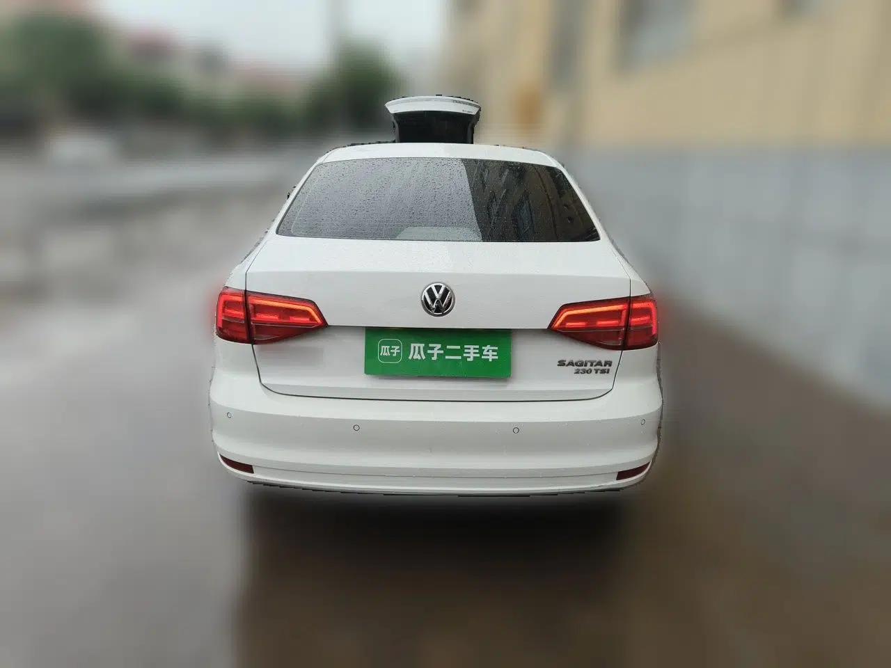 Volkswagen Sagitar 2015 230TSI Automatic Comfort Version — миниатюра 5