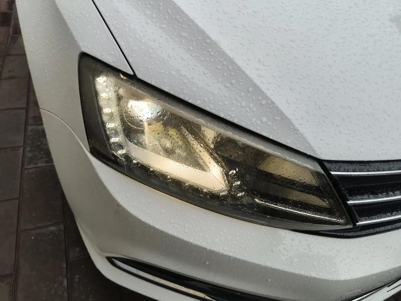 Volkswagen Sagitar 2015 230TSI Automatic Comfort Version — миниатюра 7