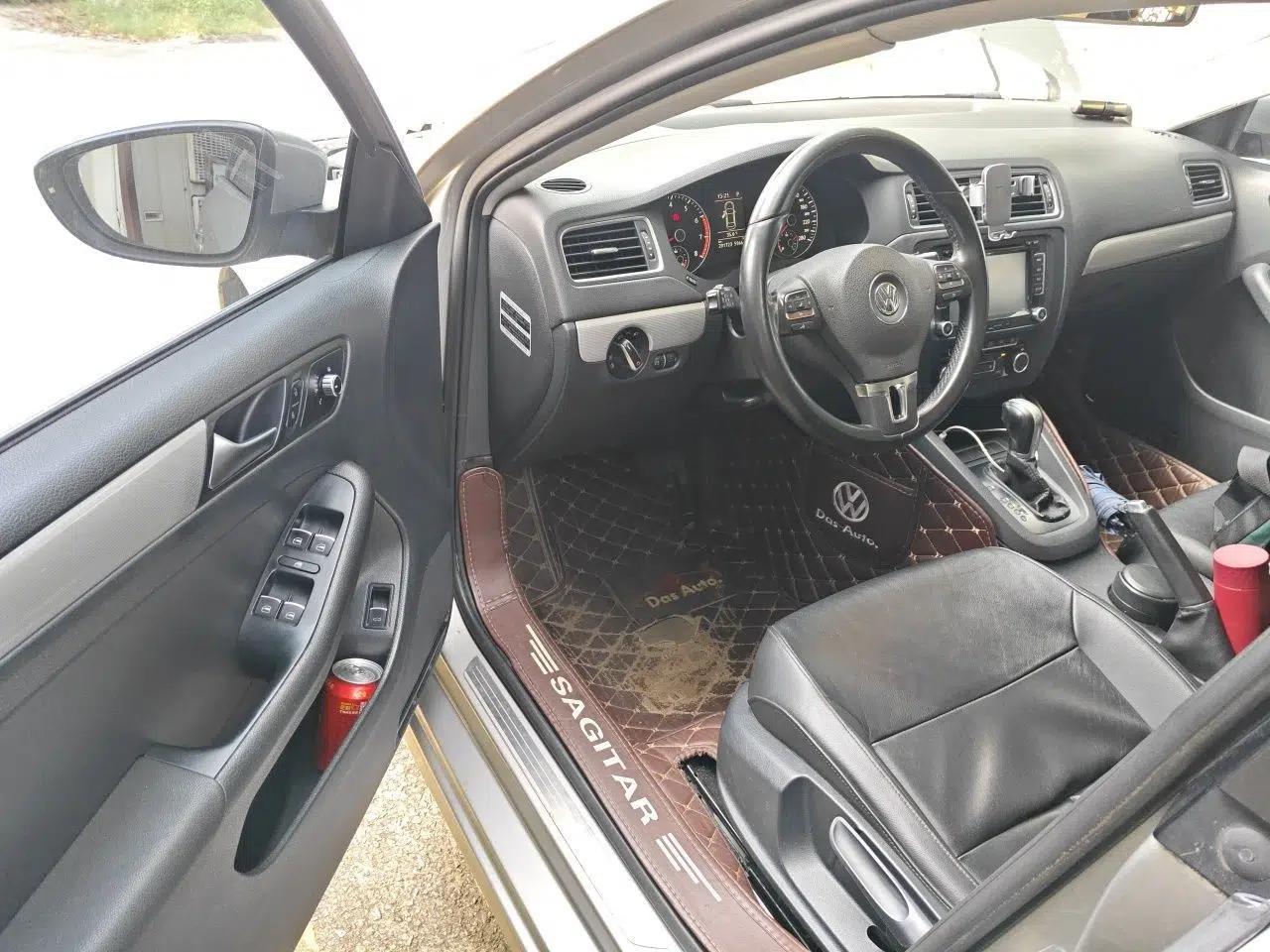 Volkswagen Sagitar 2014 Revised Version 1.4TSI Automatic Luxury Edition — миниатюра 16