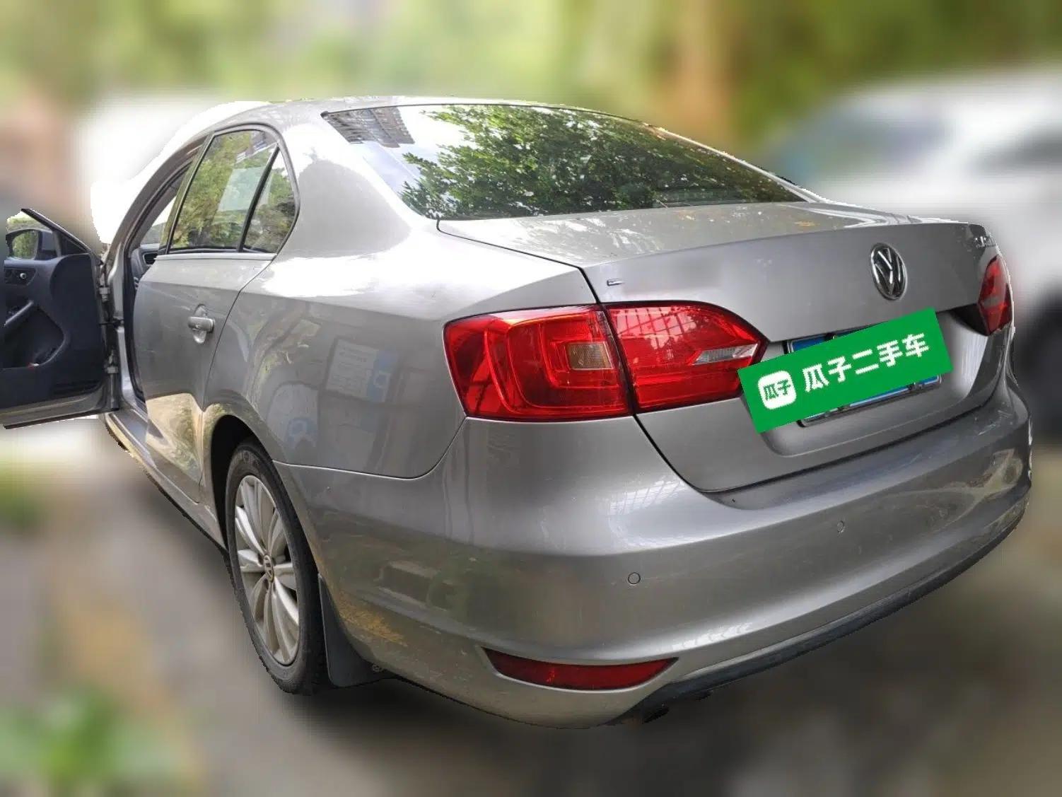 Volkswagen Sagitar 2014 Revised Version 1.4TSI Automatic Luxury Edition — миниатюра 4