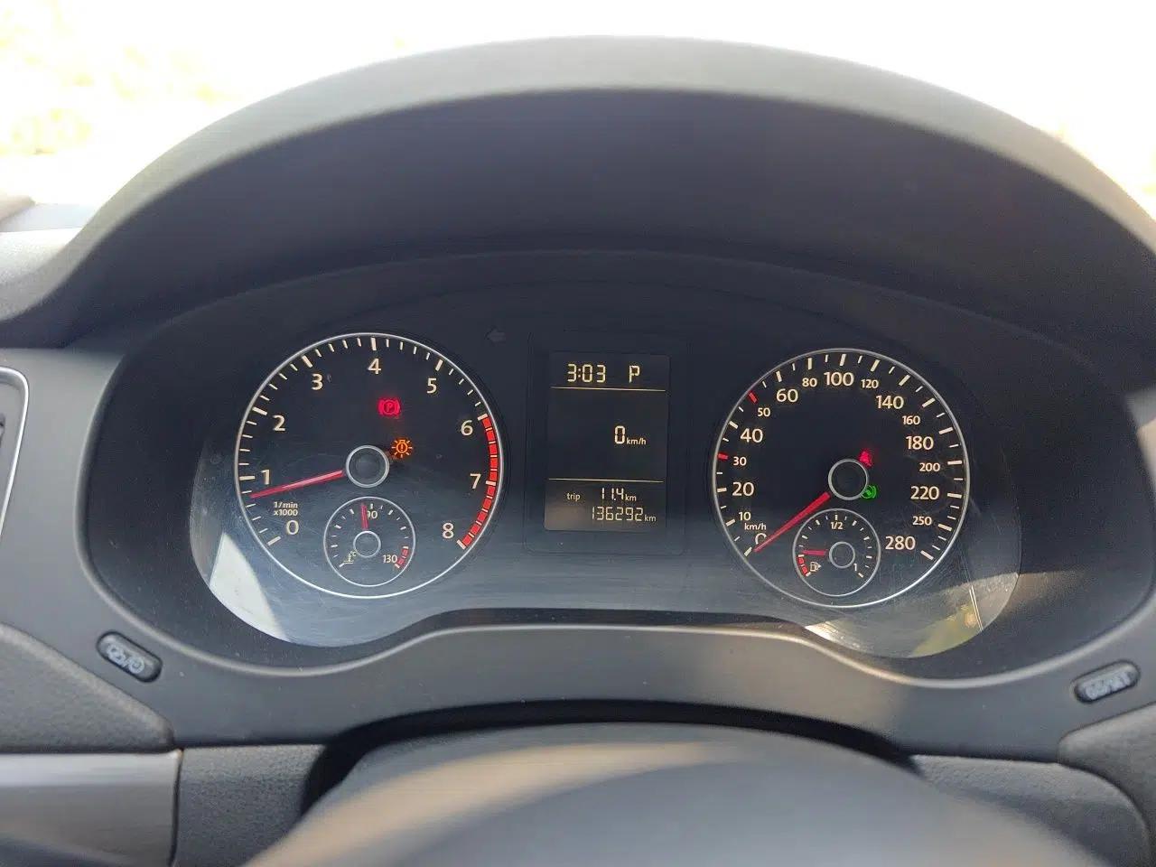 Volkswagen Sagitar 2012 1.4TSI Automatic Fashion Edition — миниатюра 11