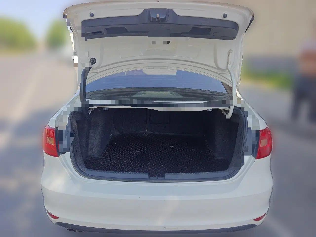Volkswagen Sagitar 2012 1.4TSI Automatic Fashion Edition — миниатюра 19