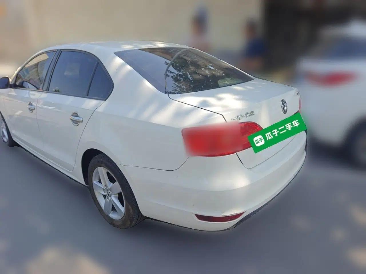 Volkswagen Sagitar 2012 1.4TSI Automatic Fashion Edition — миниатюра 4