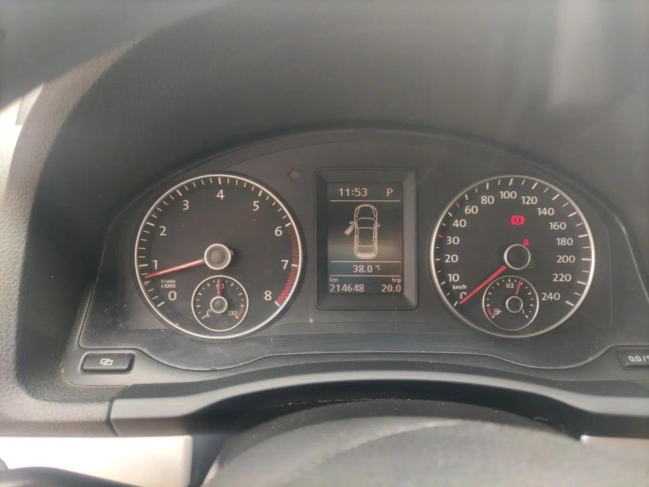 Volkswagen Sagitar 2010 1.4 TSI Automatic Tech Edition — миниатюра 11