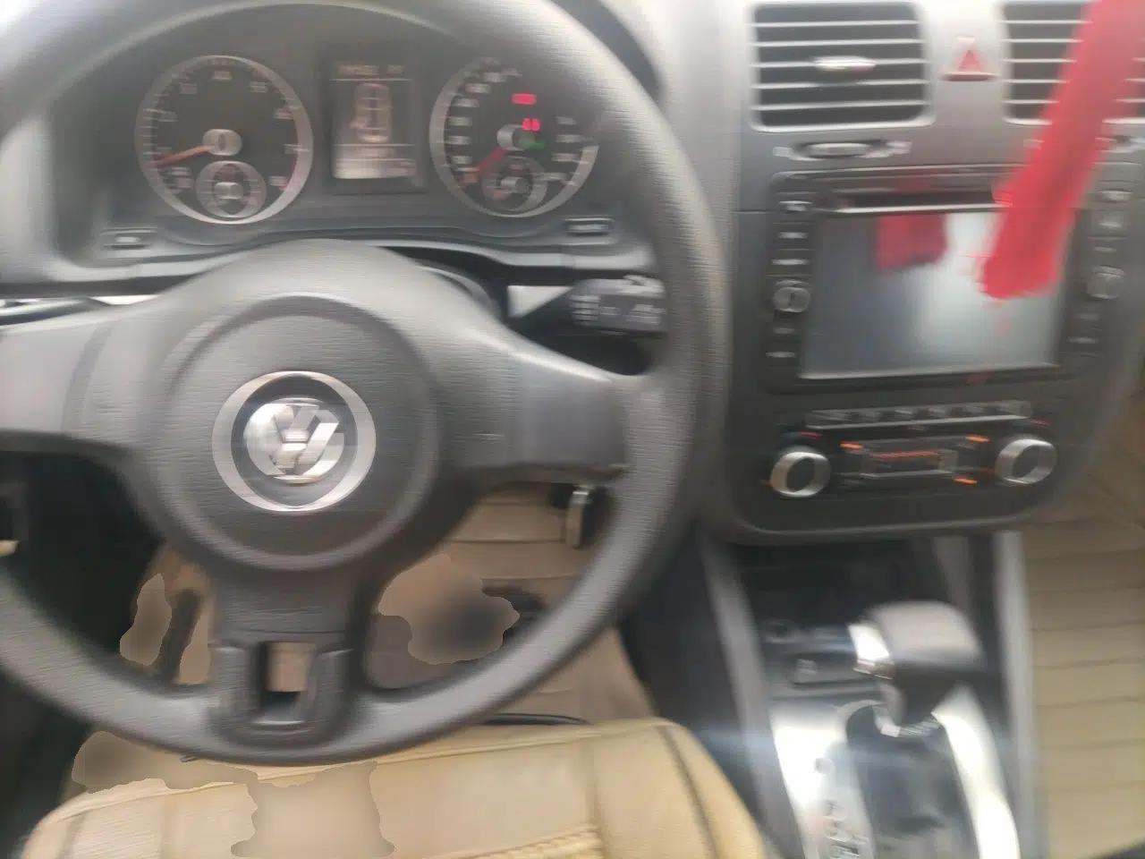 Volkswagen Sagitar 2010 1.4 TSI Automatic Tech Edition — миниатюра 10
