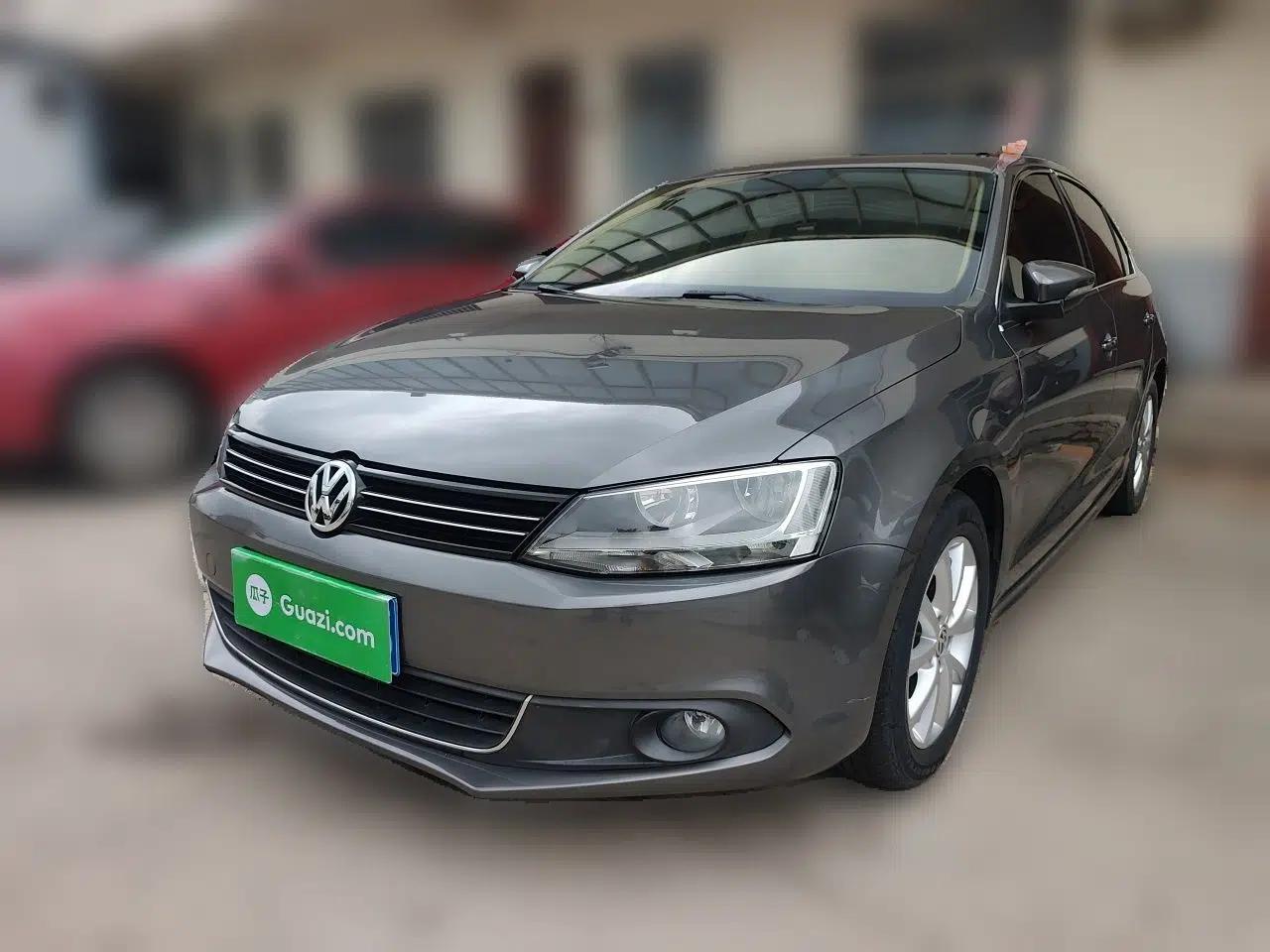 Volkswagen Sagitar 2012 1.6L Automatic Comfort Edition — миниатюра 1