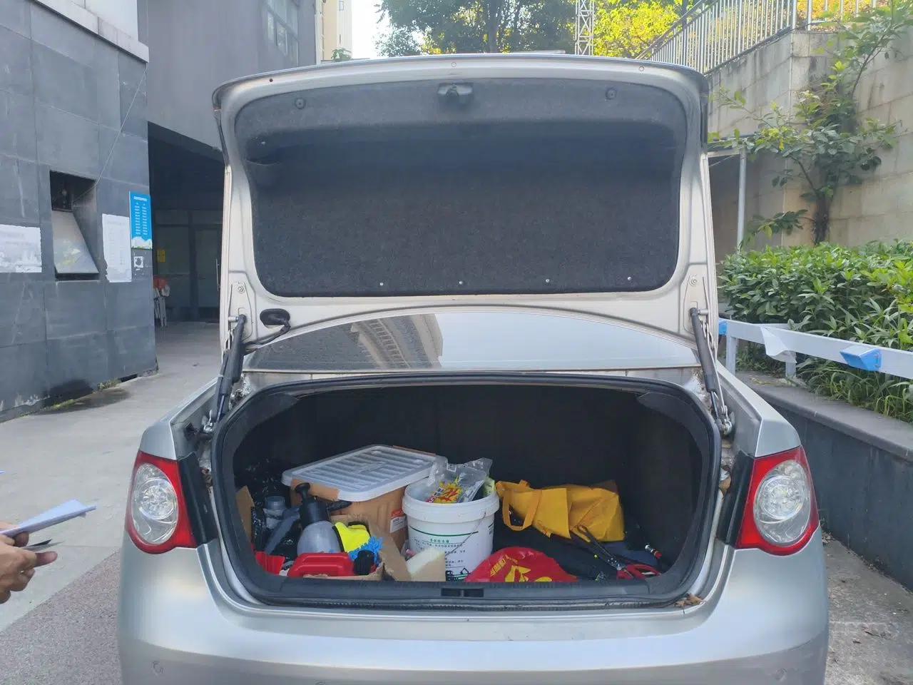 Volkswagen Sagitar 2010 1.4 TSI Automatic Luxury Model — миниатюра 19