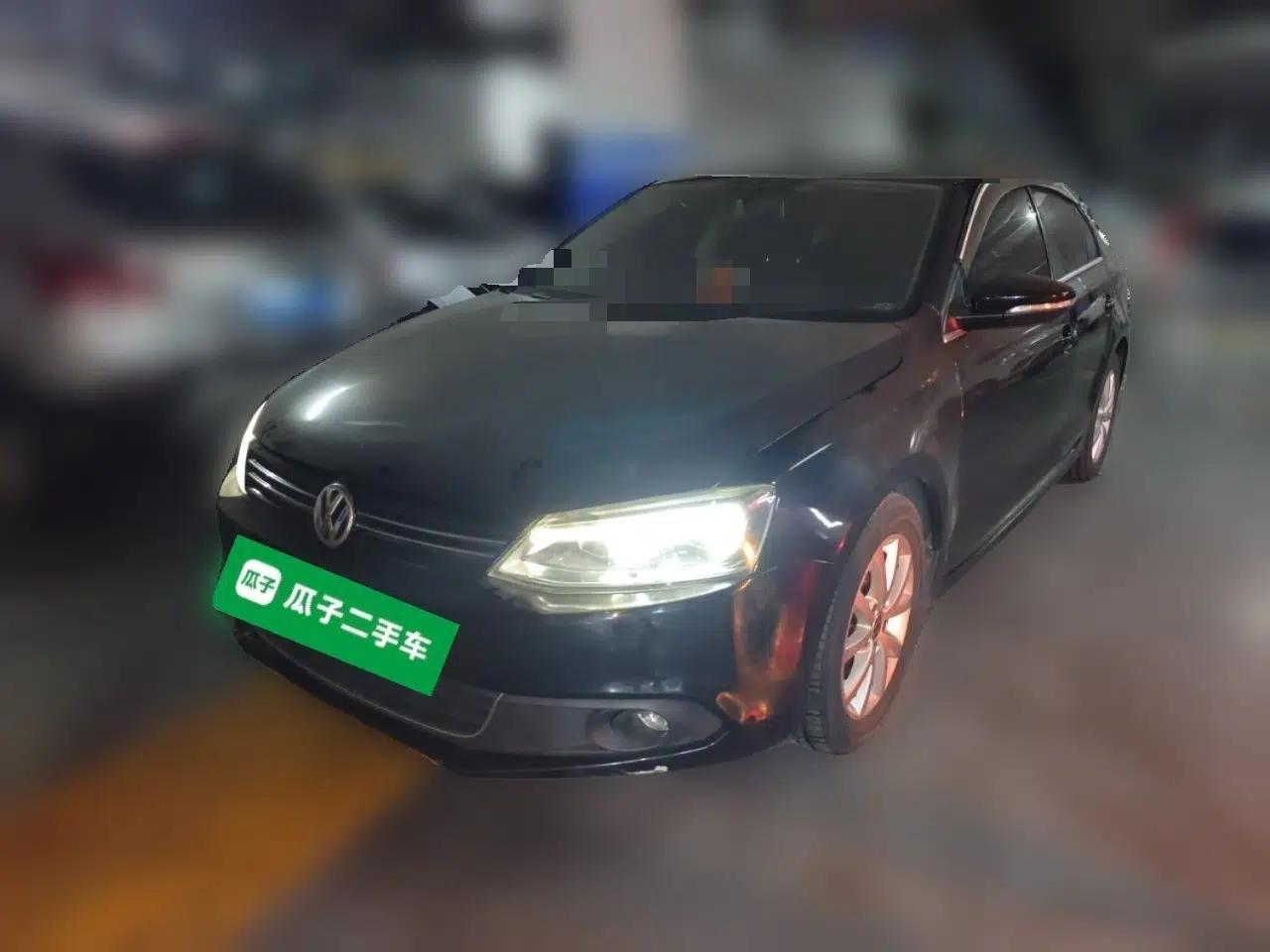 Volkswagen Sagitar 2012 1.4TSI Manual Luxury Model — миниатюра 1