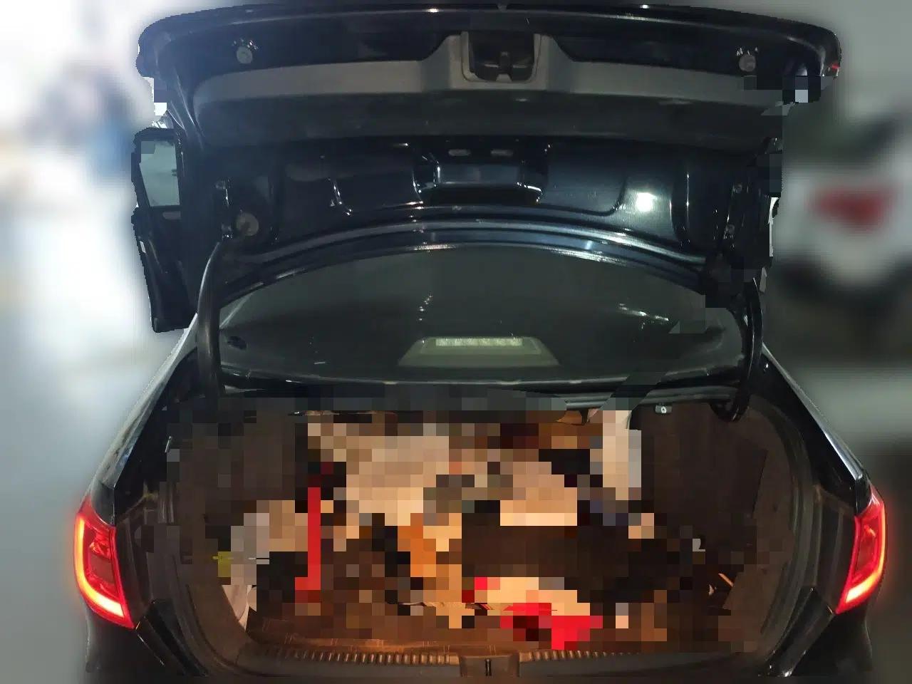 Volkswagen Sagitar 2012 1.4TSI Manual Luxury Model — миниатюра 19