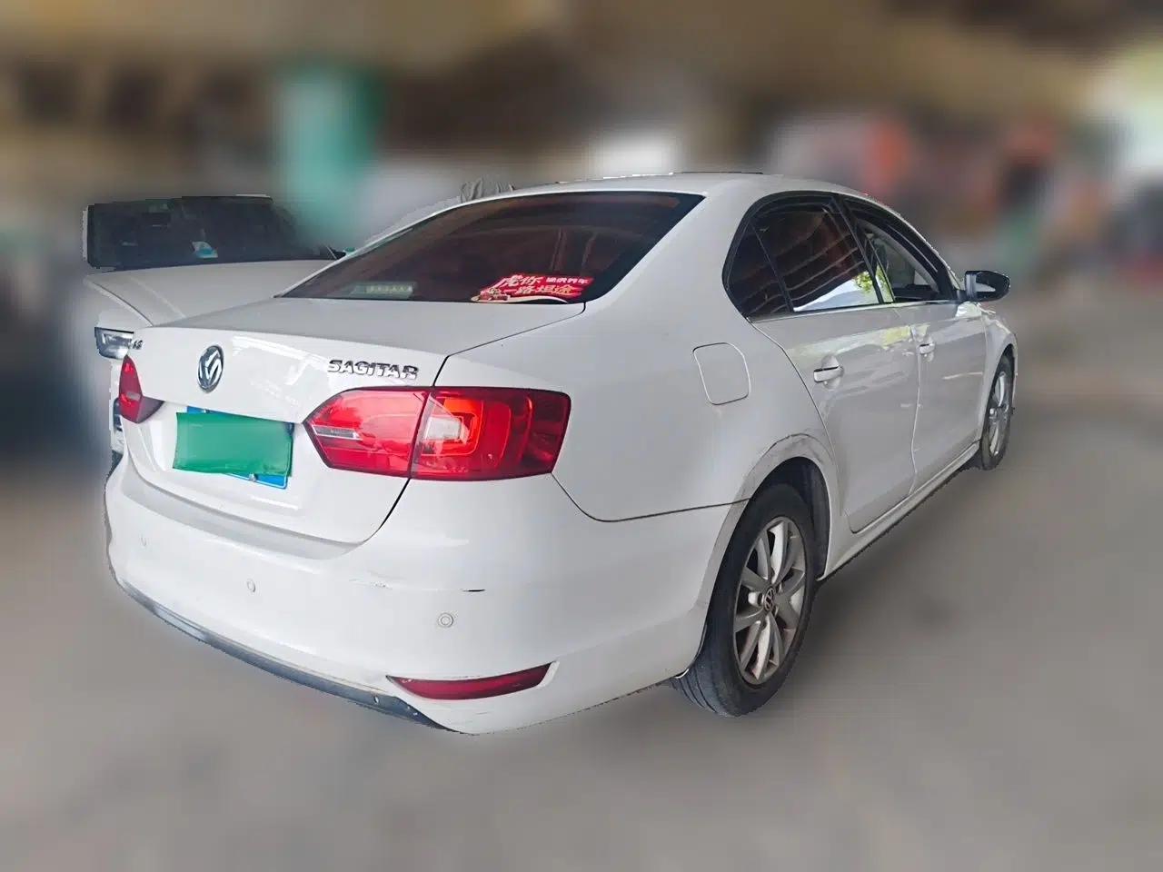 Volkswagen Sagitar 2012 1.6L Automatic Comfort Edition — миниатюра 6