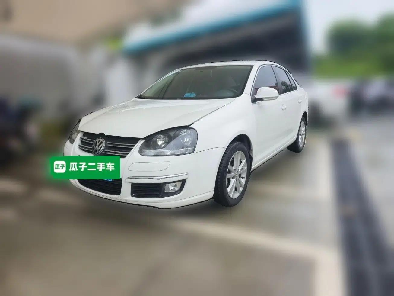 Volkswagen Sagitar 2011 1.6L Automatic Comfort Edition — миниатюра 1