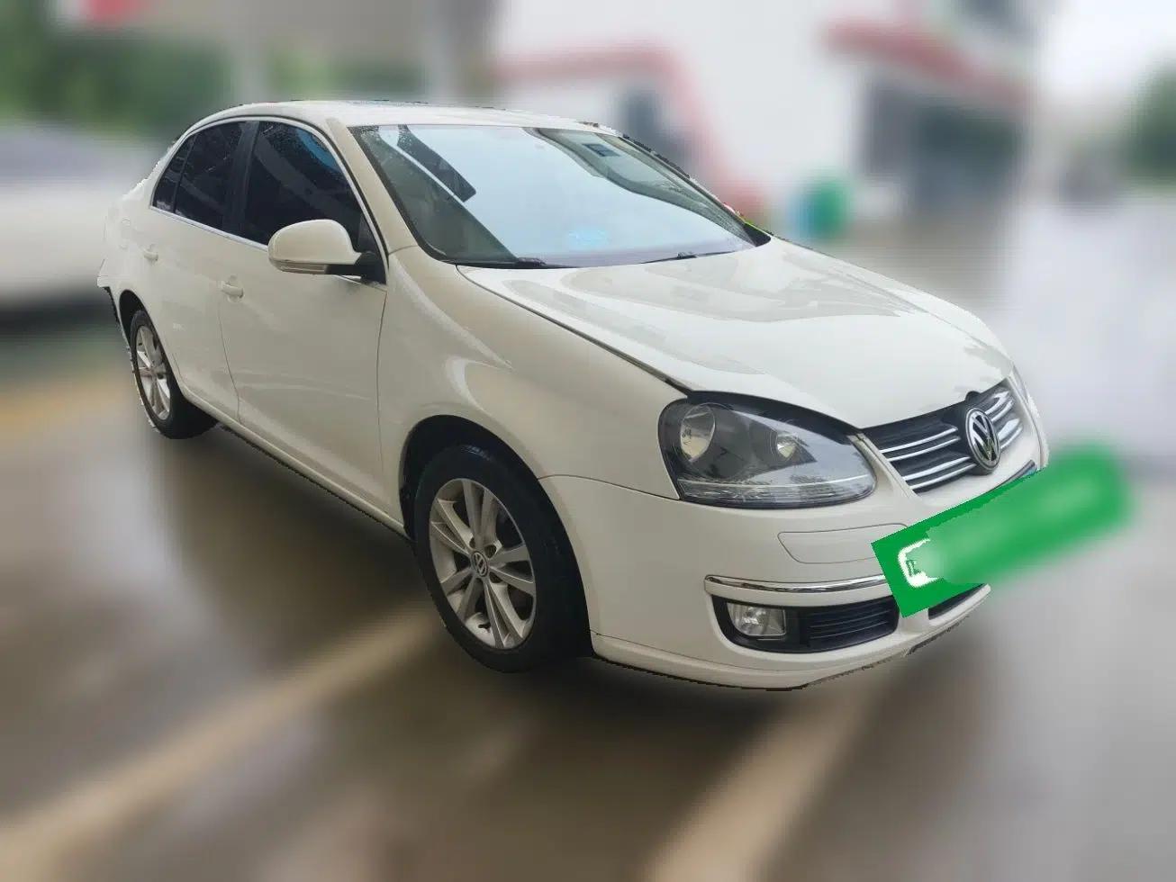 Volkswagen Sagitar 2011 1.6L Automatic Comfort Edition — миниатюра 3