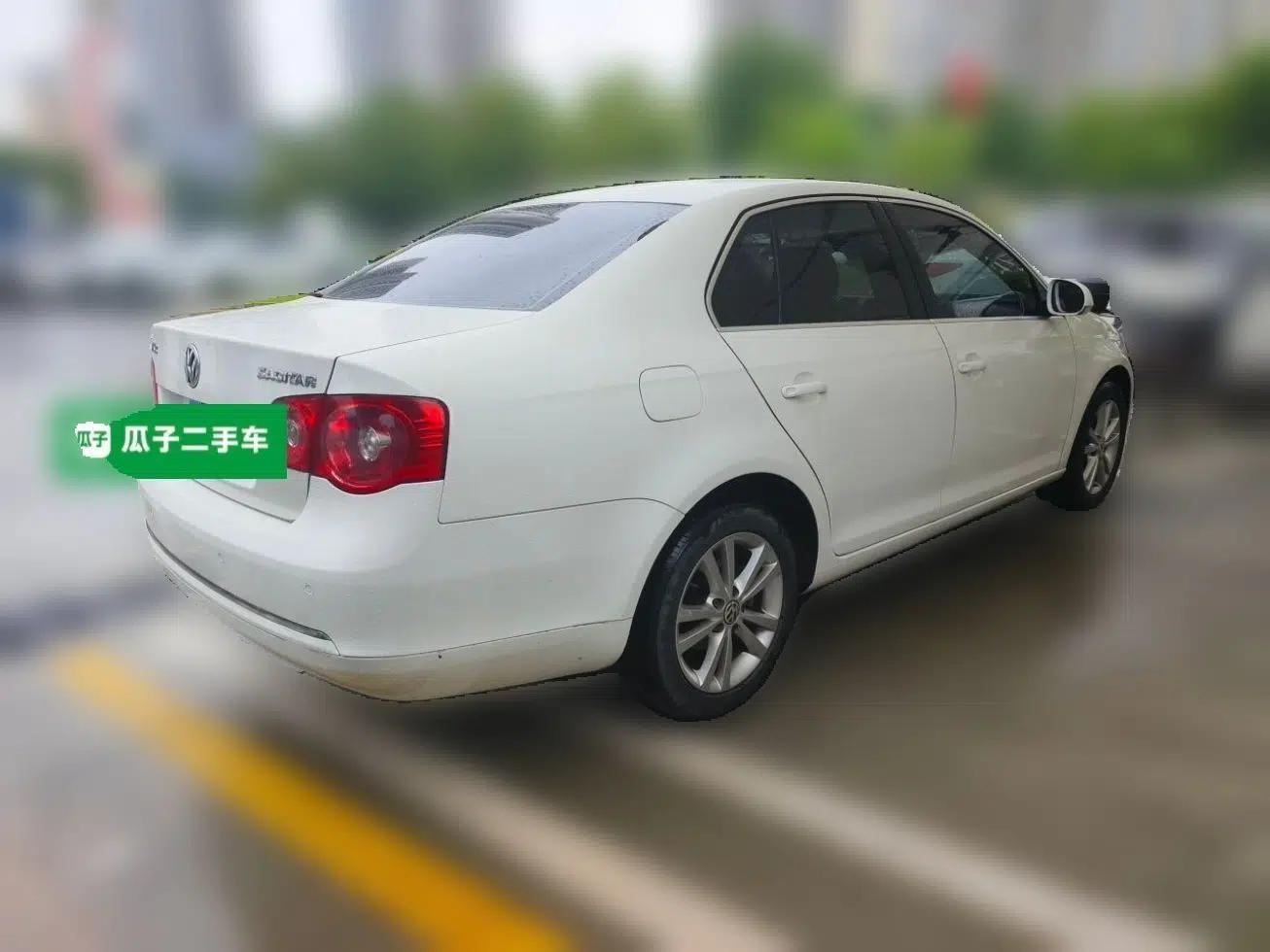 Volkswagen Sagitar 2011 1.6L Automatic Comfort Edition — миниатюра 6