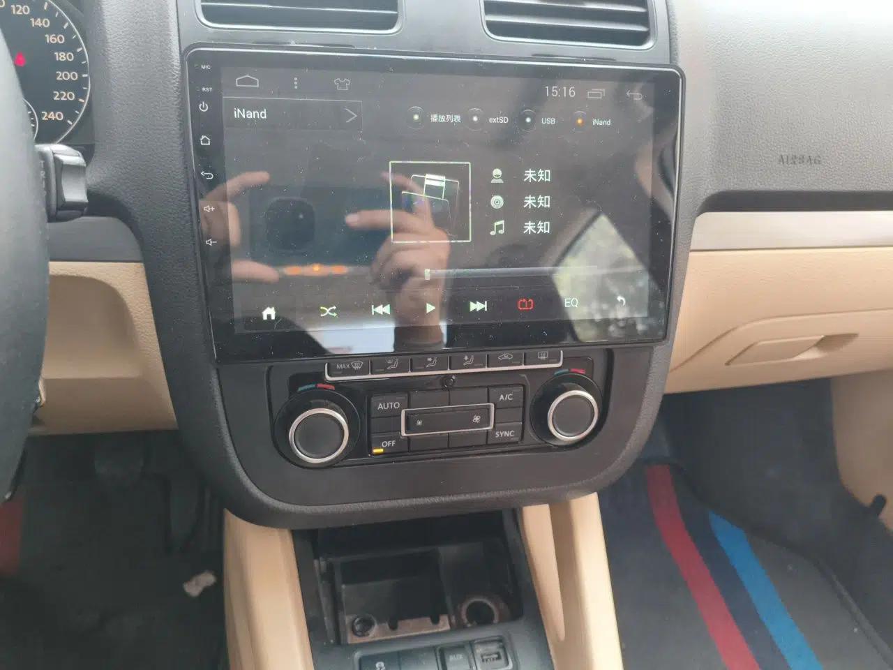 Volkswagen Sagitar 2011 1.4 TSI Manual Tech Model — миниатюра 13