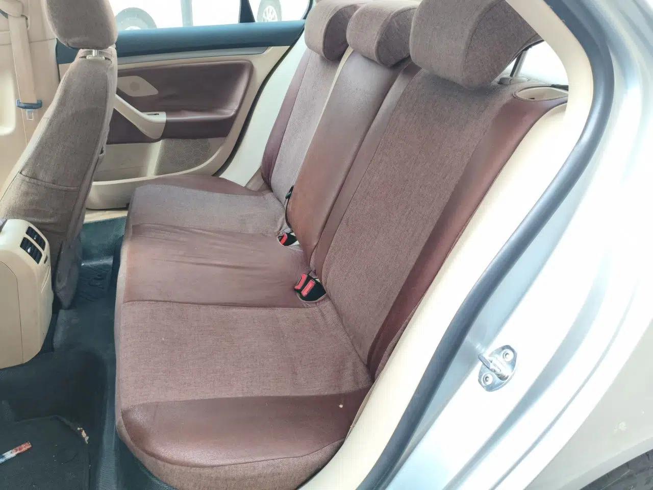 Volkswagen Sagitar 2011 1.4 TSI Manual Tech Model — миниатюра 17