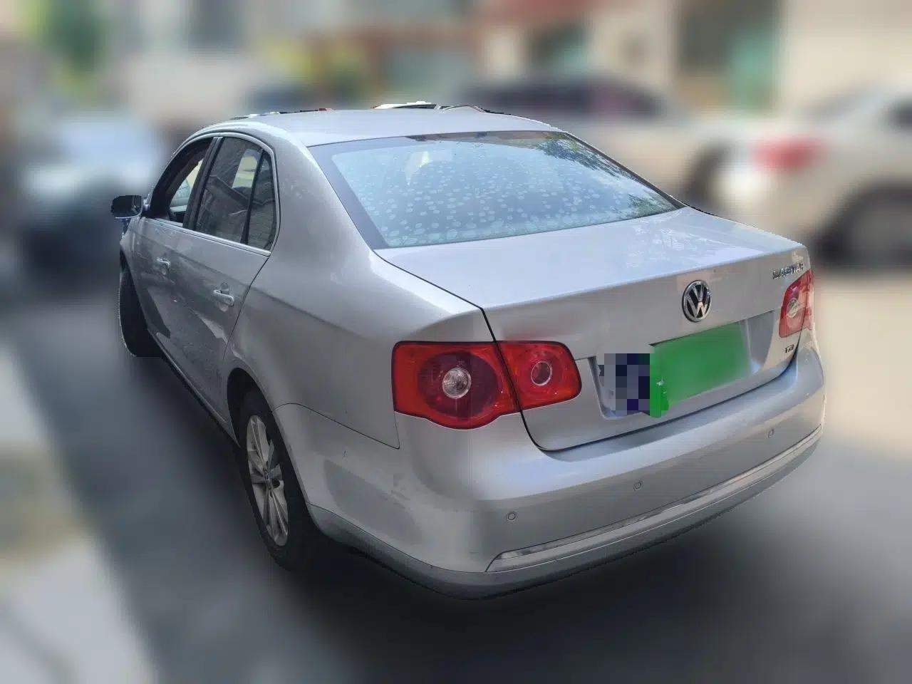 Volkswagen Sagitar 2011 1.4 TSI Manual Tech Model — миниатюра 4