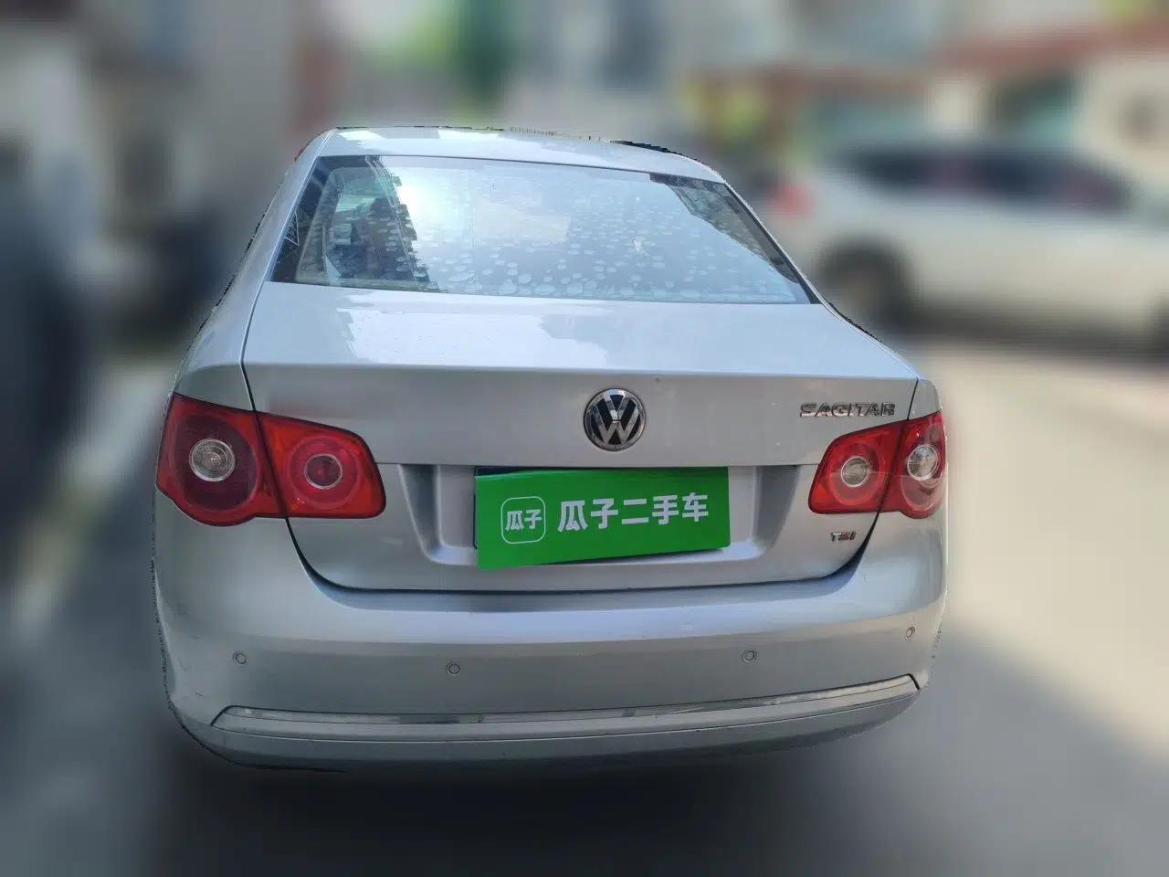 Volkswagen Sagitar 2011 1.4 TSI Manual Tech Model — миниатюра 5