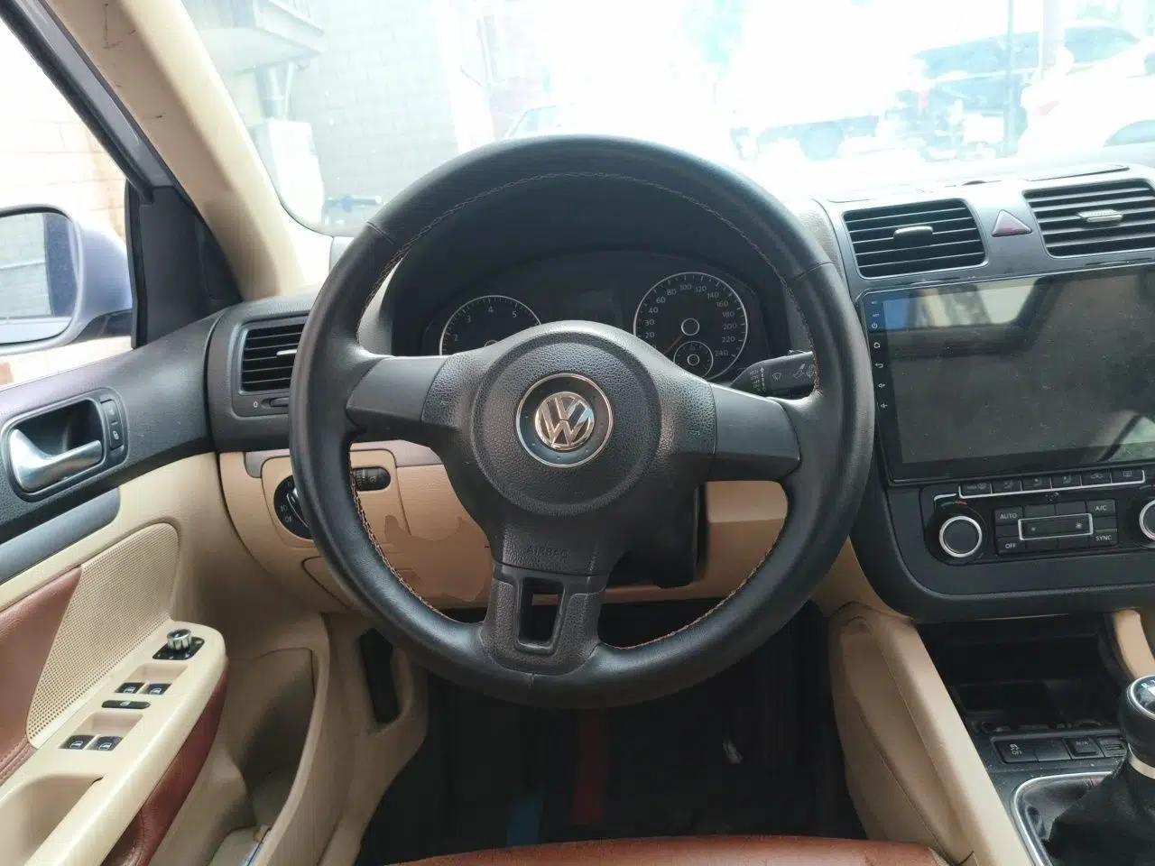 Volkswagen Sagitar 2011 1.4 TSI Manual Tech Model — миниатюра 10