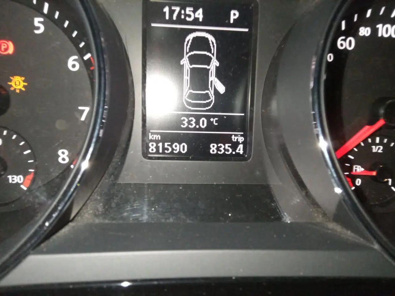 Volkswagen Sagitar 2017 180TSI Automatic Luxury Edition — миниатюра 12