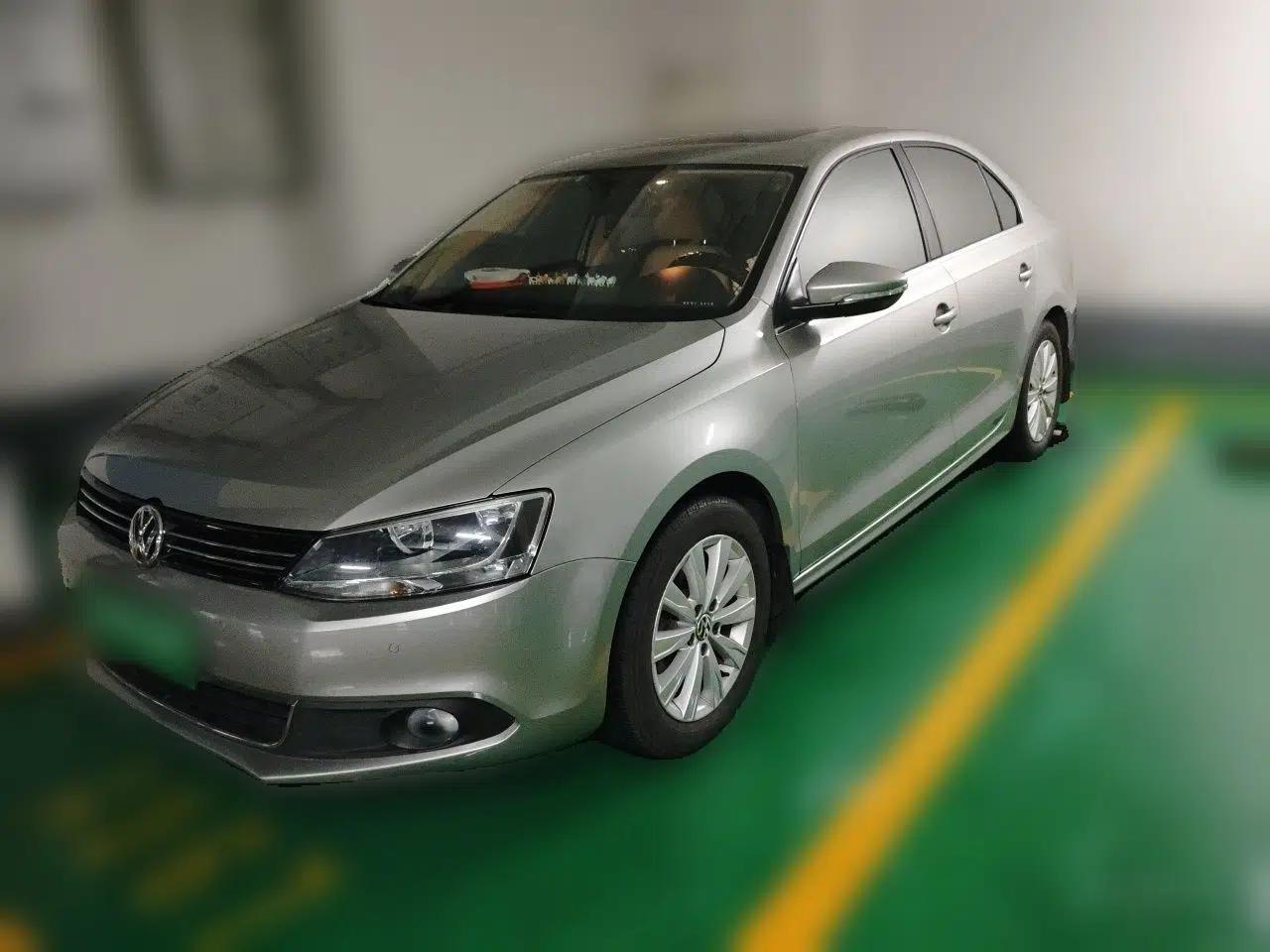 Volkswagen Sagitar 2014 Revised Version 1.4TSI Automatic Luxury Edition — миниатюра 1