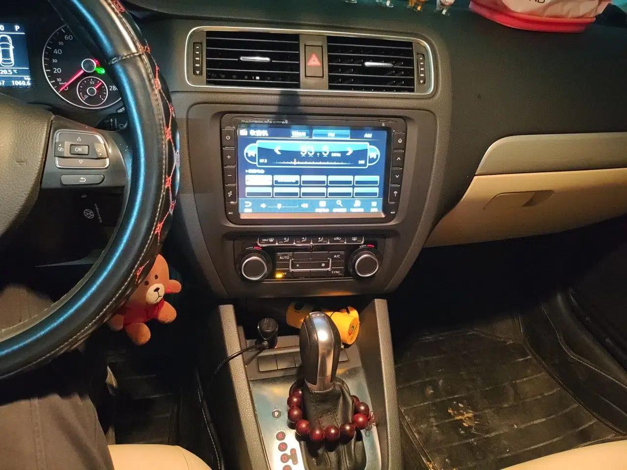 Volkswagen Sagitar 2014 Revised Version 1.4TSI Automatic Luxury Edition — миниатюра 13