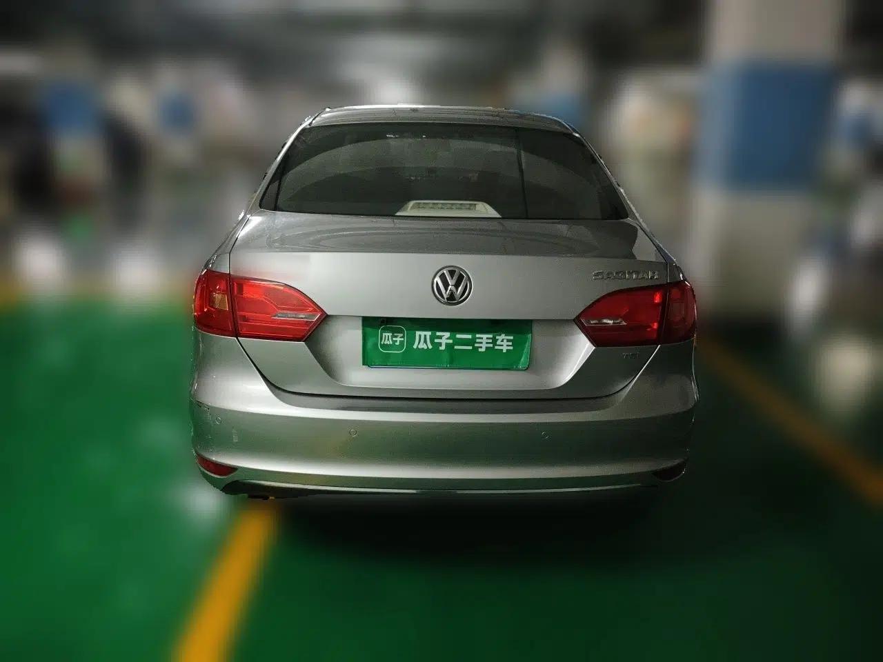 Volkswagen Sagitar 2014 Revised Version 1.4TSI Automatic Luxury Edition — миниатюра 5