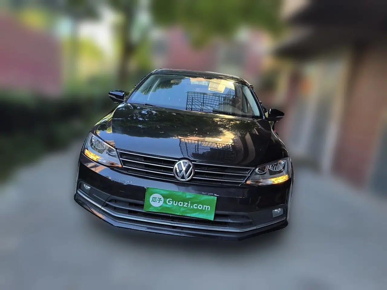 Volkswagen Sagitar 2018 1.6L Automatic Comfort Model — миниатюра 2