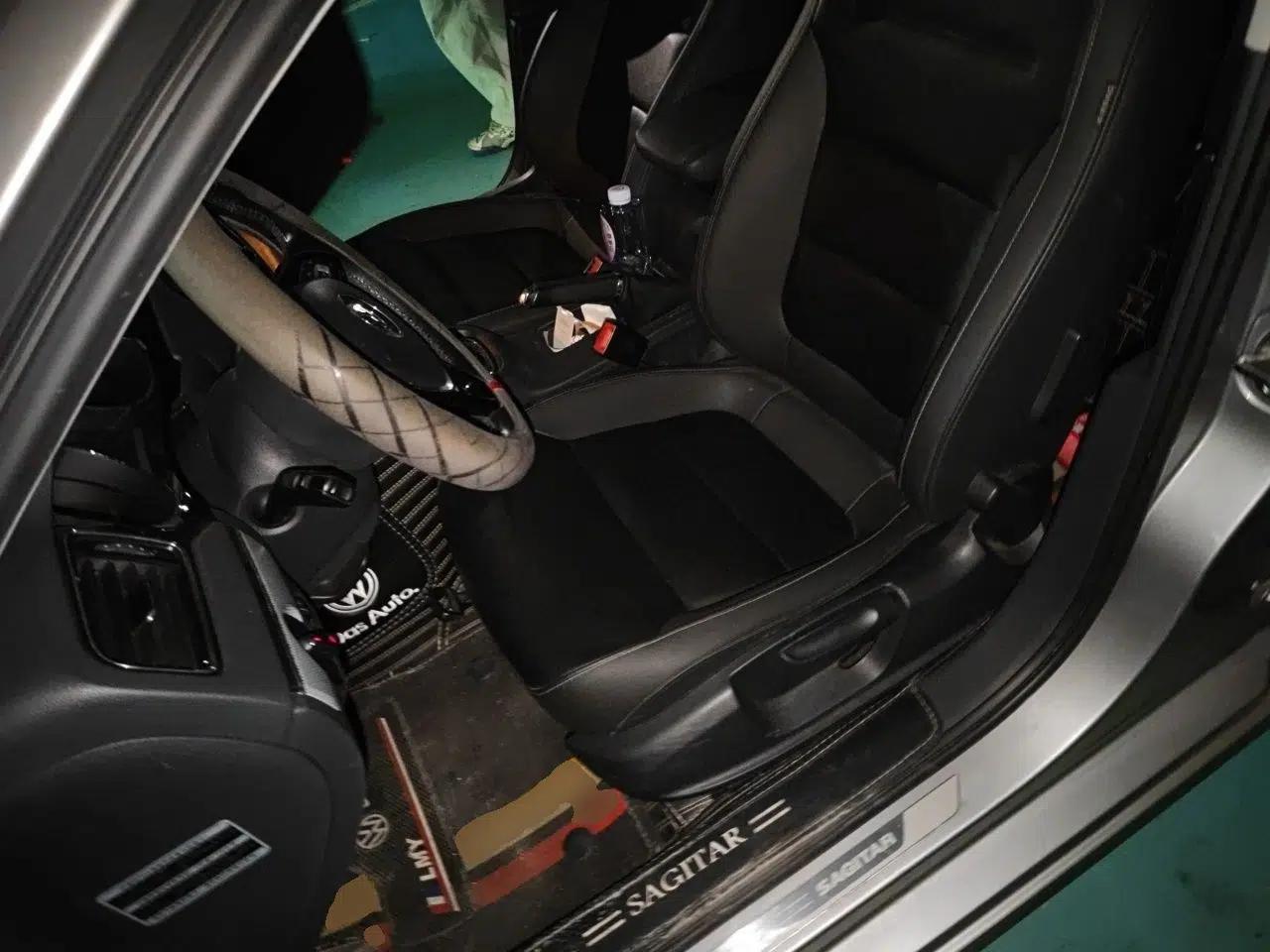 Volkswagen Sagitar 2015 1.6L Automatic Comfort Model — миниатюра 15