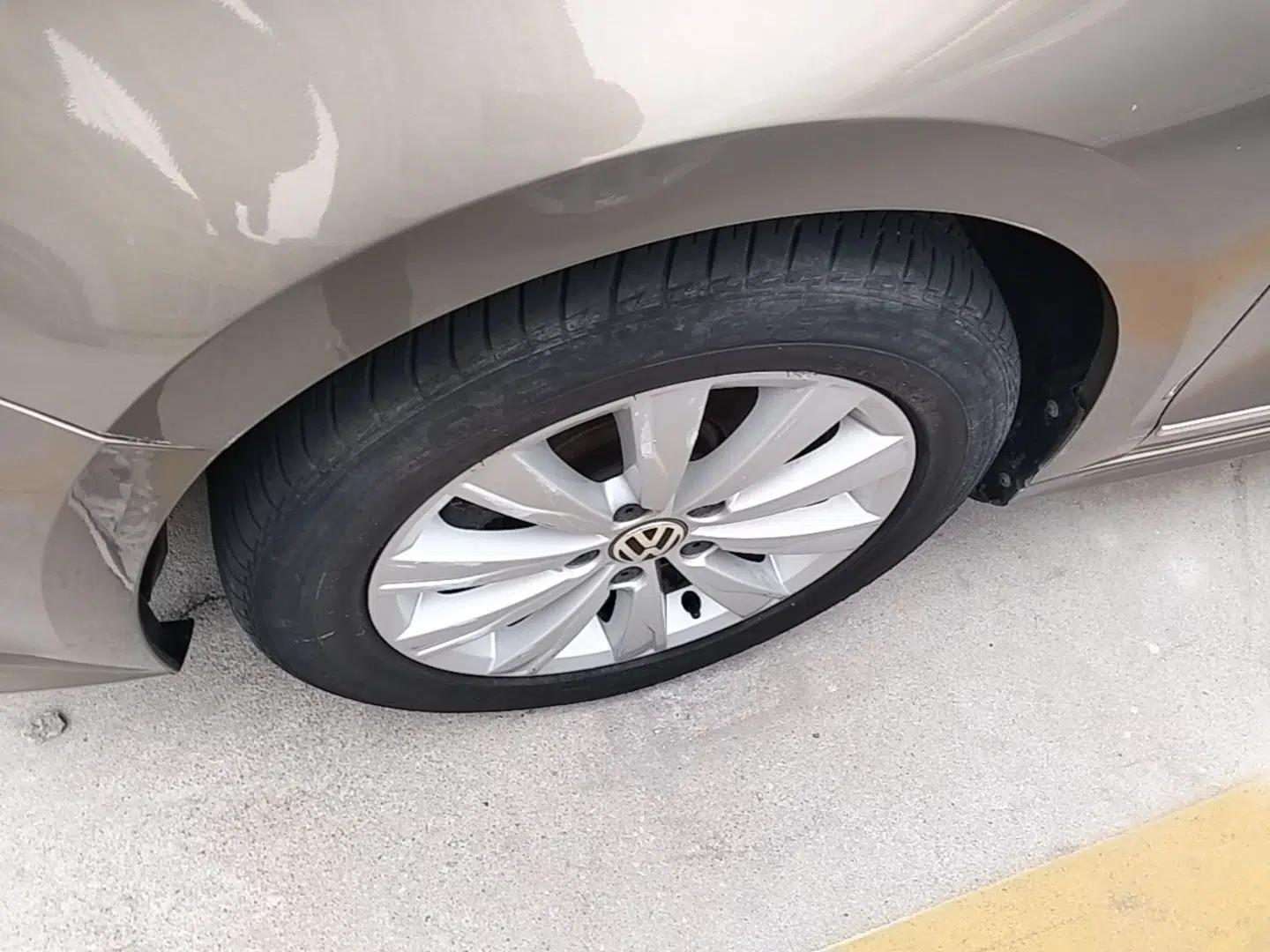 Volkswagen Sagitar 2015 1.6L Automatic Comfort Model — миниатюра 10