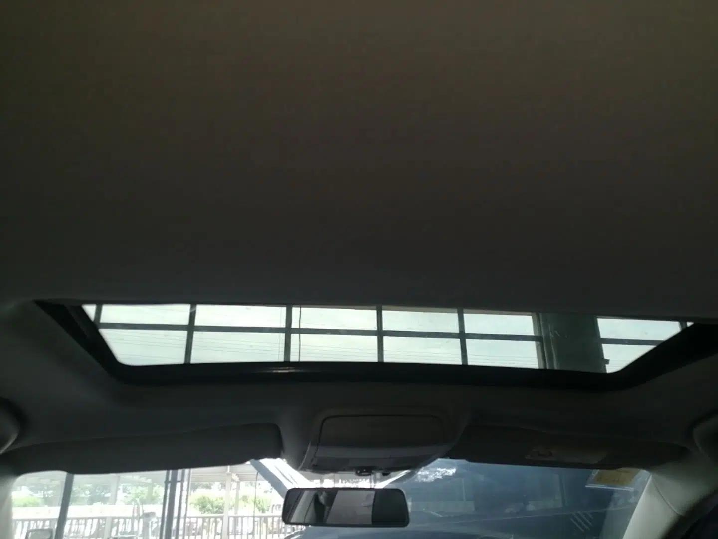 Volkswagen Sagitar 2015 230TSI Automatic Comfort Version — миниатюра 21