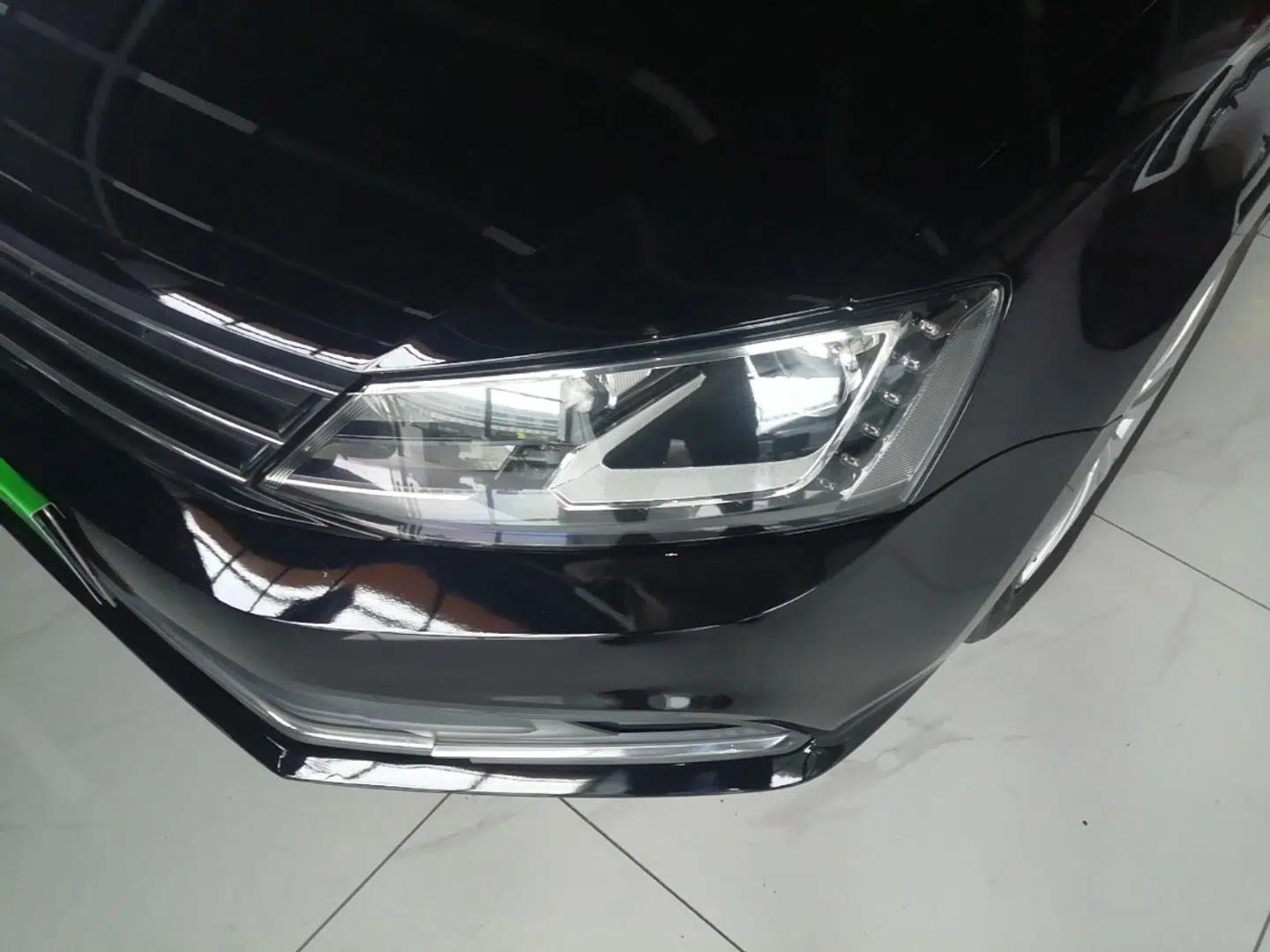 Volkswagen Sagitar 2015 230TSI Automatic Comfort Version — миниатюра 8