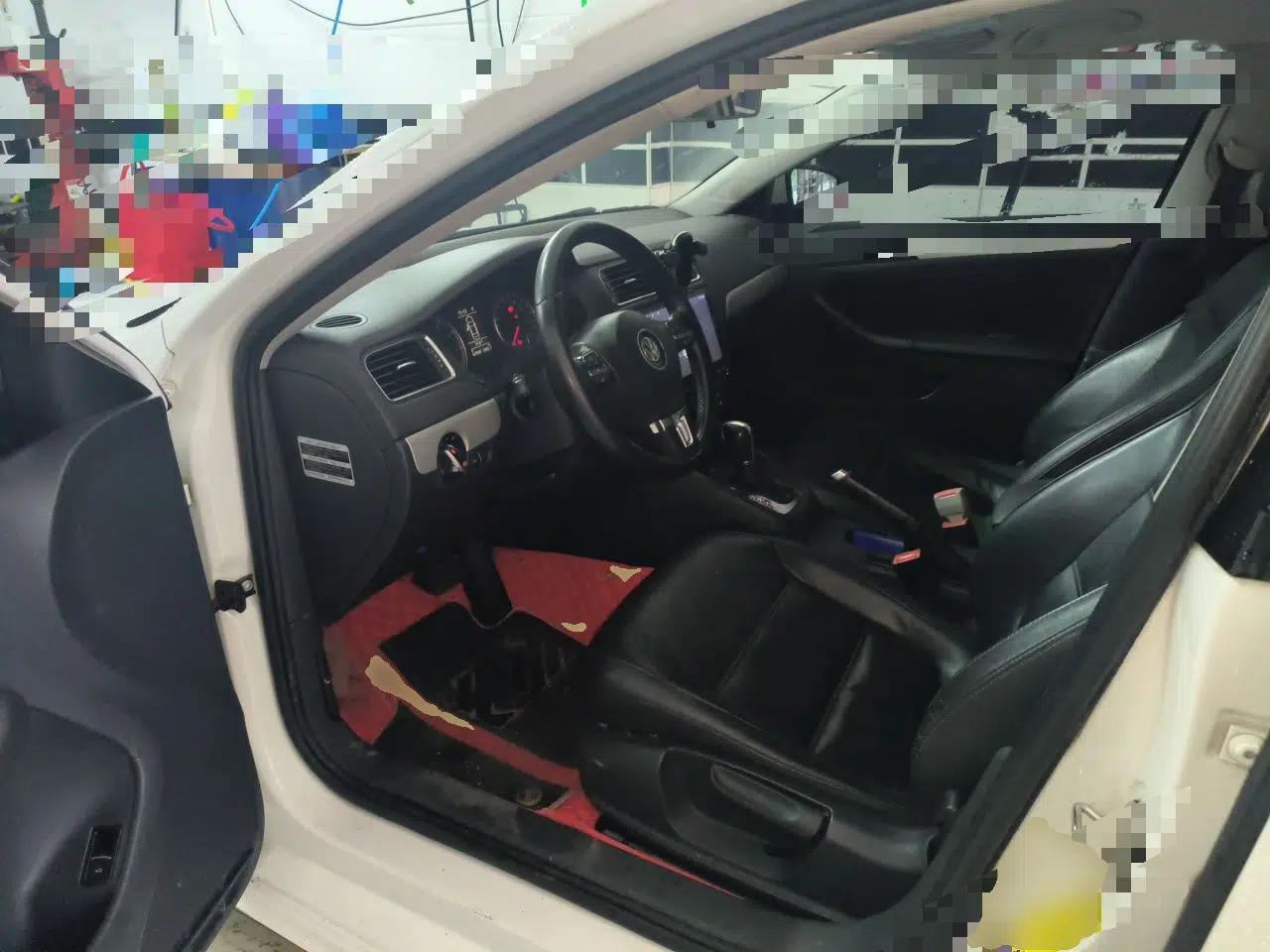 Volkswagen Sagitar 2012 1.4TSI Automatic Luxury Edition — миниатюра 16