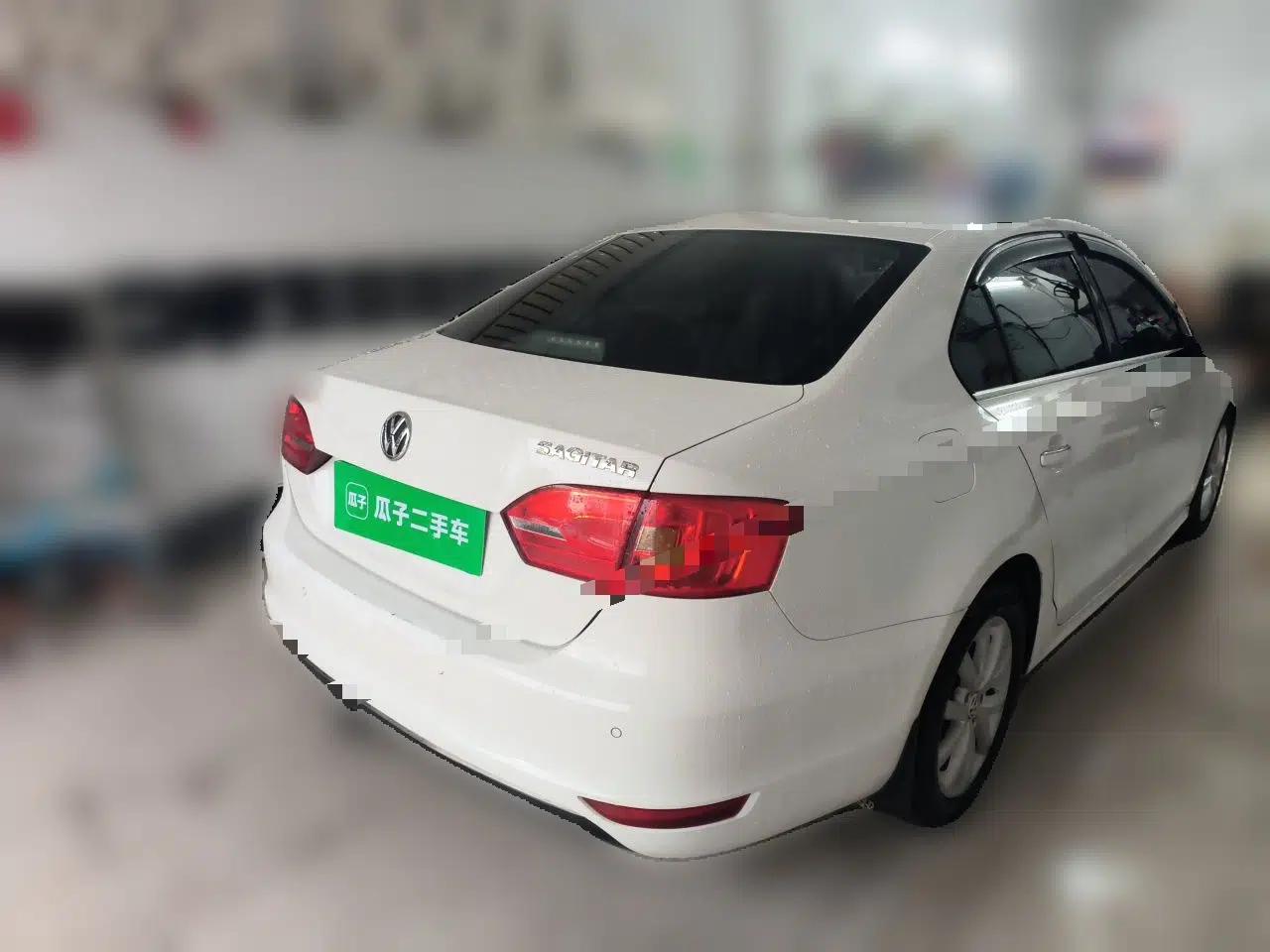 Volkswagen Sagitar 2012 1.4TSI Automatic Luxury Edition — миниатюра 6