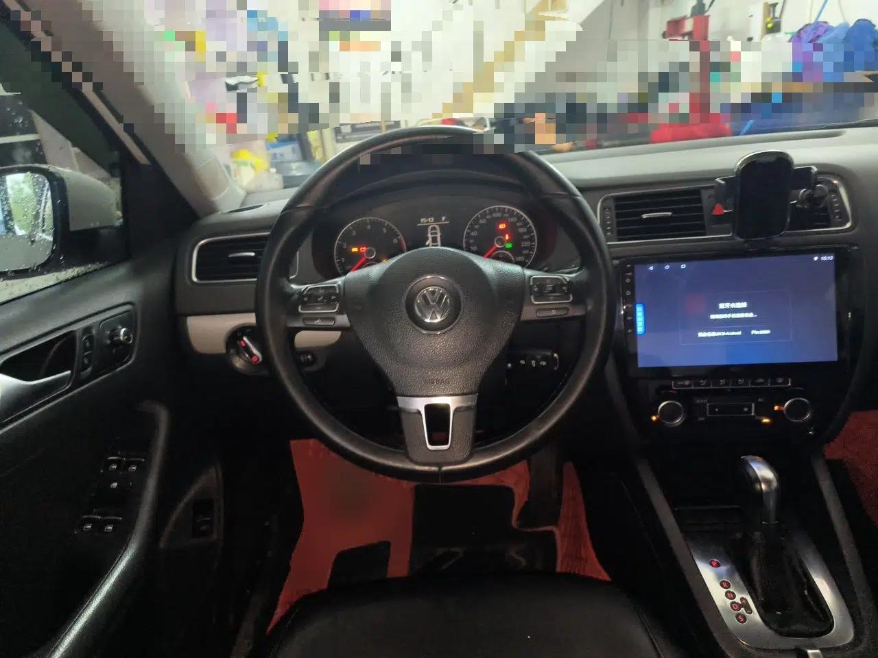 Volkswagen Sagitar 2012 1.4TSI Automatic Luxury Edition — миниатюра 10