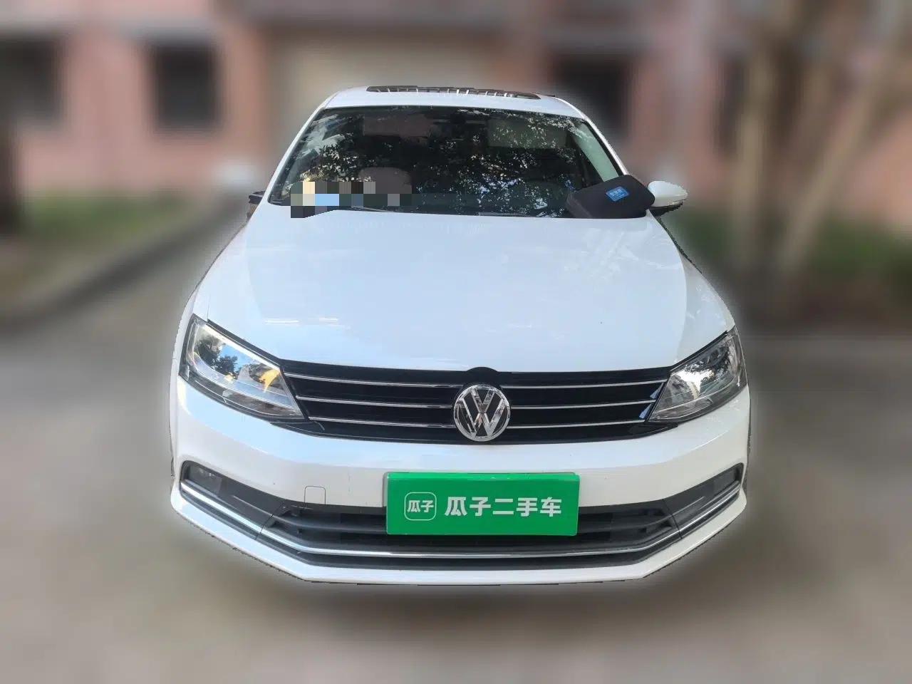 Volkswagen Sagitar 2017 180TSI Automatic Luxury Edition — миниатюра 2