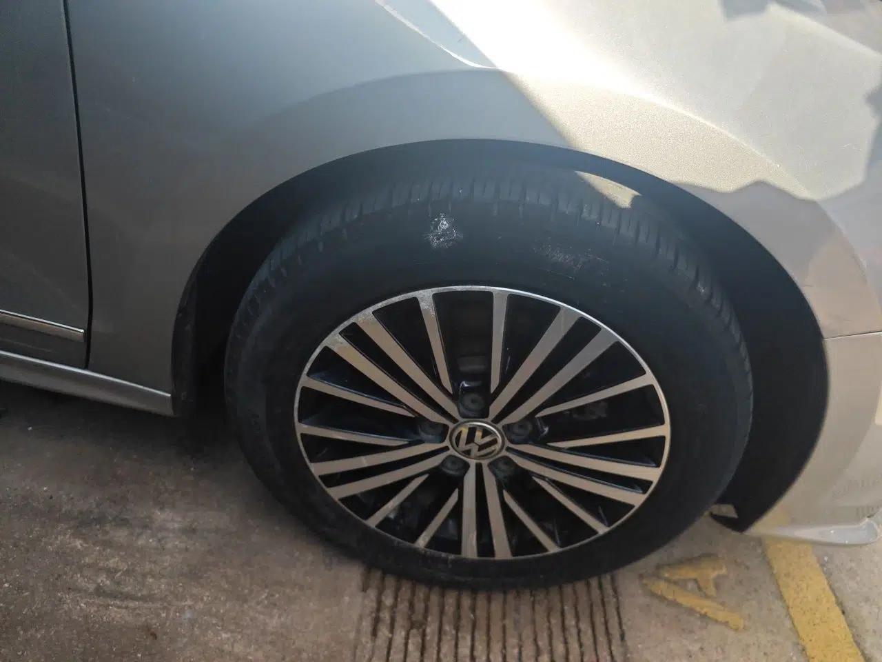 Volkswagen Sagitar 2017 230TSI Automatic Luxury Edition — миниатюра 8