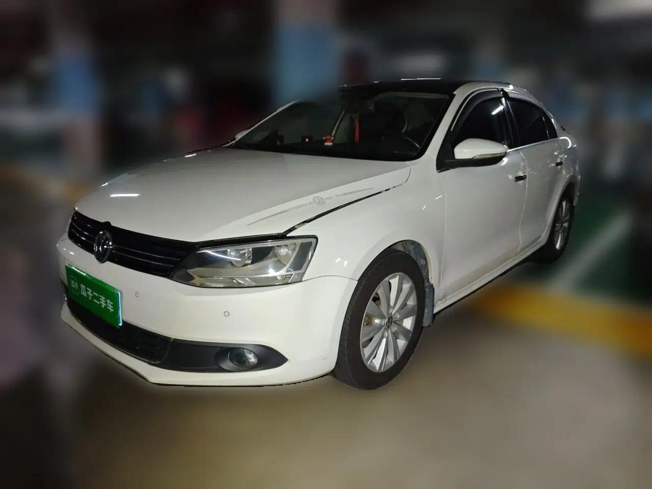 Volkswagen Sagitar 2014 Revised Version 1.4TSI Automatic Luxury Edition — миниатюра 1