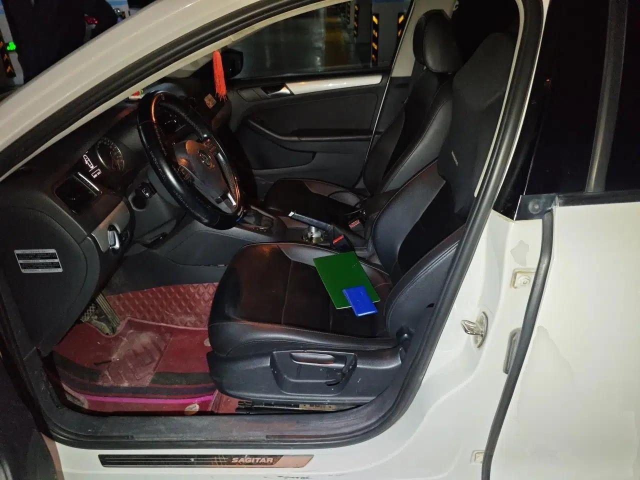 Volkswagen Sagitar 2014 Revised Version 1.4TSI Automatic Luxury Edition — миниатюра 15