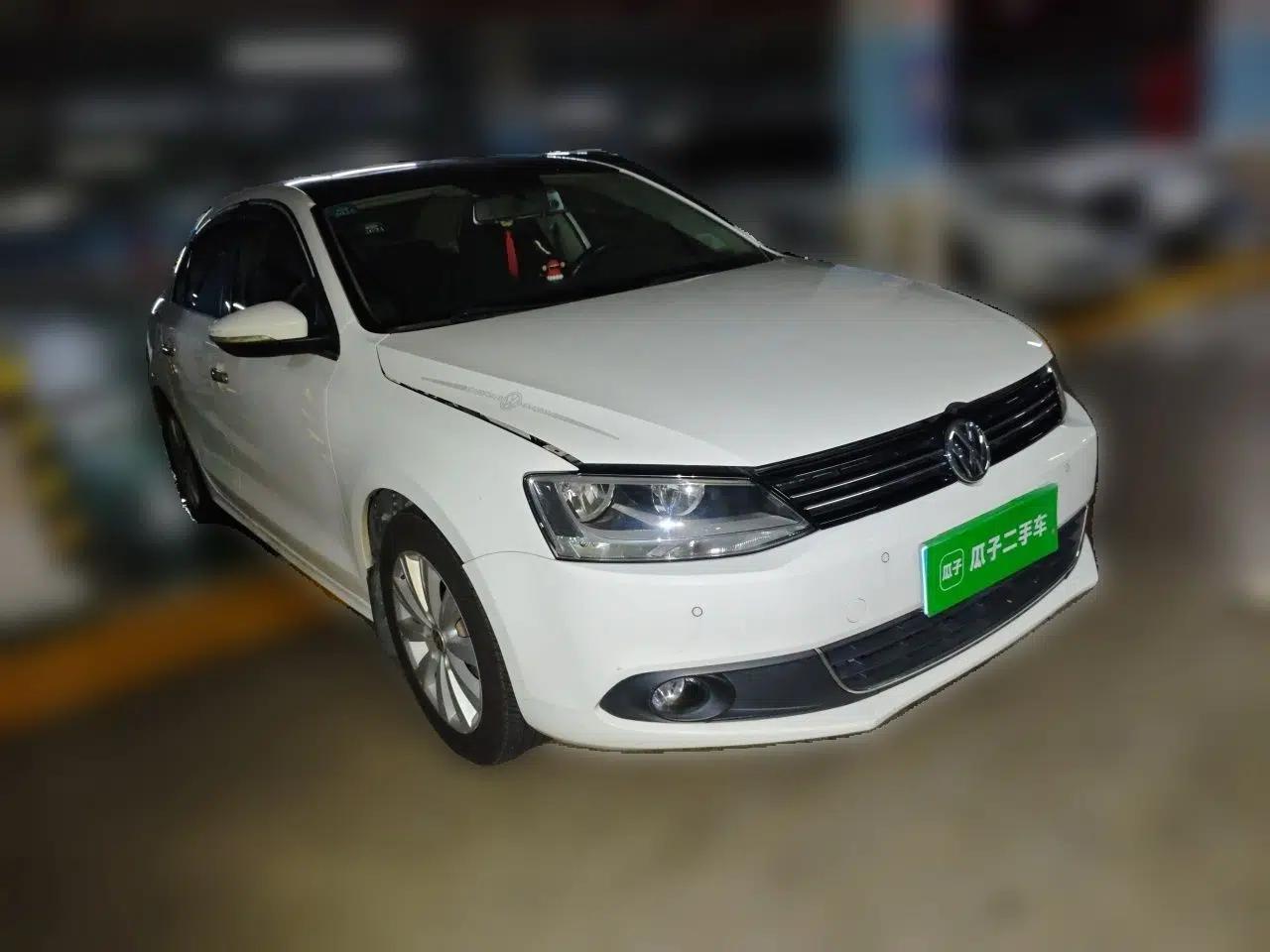 Volkswagen Sagitar 2014 Revised Version 1.4TSI Automatic Luxury Edition — миниатюра 3