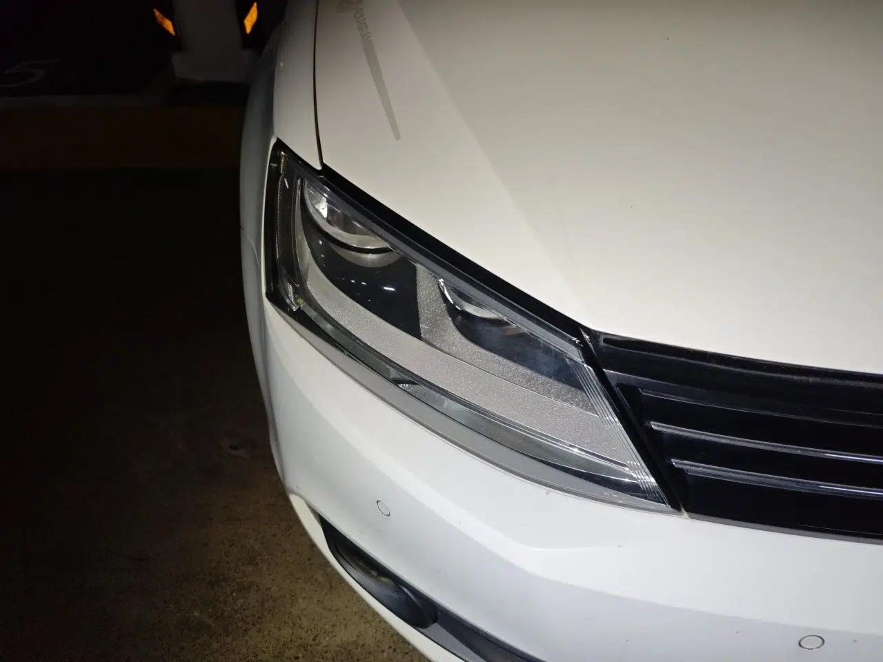 Volkswagen Sagitar 2014 Revised Version 1.4TSI Automatic Luxury Edition — миниатюра 7